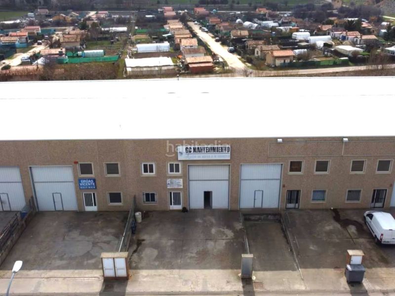 Foto d331c1fd-5c62-48e8-b45d-f7c78a944436. Rent industrial building in c/ encina 23 in Almazán