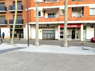 Aparcament cotxe a Carrer del torrentó 39. Garaje amplio y cerrado en ubicación céntrica excepcional