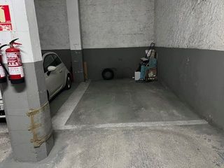 Lloguer Aparcament de moto a 8 de narç 99. Parking para moto