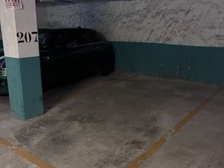 Affitto Posto auto in Vilafortuny 10. Cómoda plaza individual para coche mediano