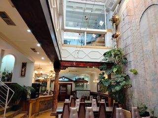 Miete Geschäftsraum in Plaza del pilar  6. Restaurante listo para abrir – ¡empieza a trabajar desde el prim