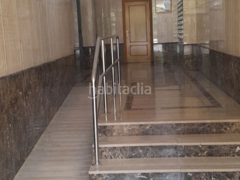 Foto bfd1bae7-d458-4505-bcbe-e3935ab9c605. Piso en mendez nuñez 2 vivienda junto facultad en Granada