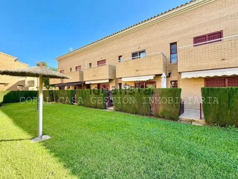 Foto 0badbb9f-9993-4732-bbd0-1a9264e14582. Casa adossada a anglesos 8 a Almenara