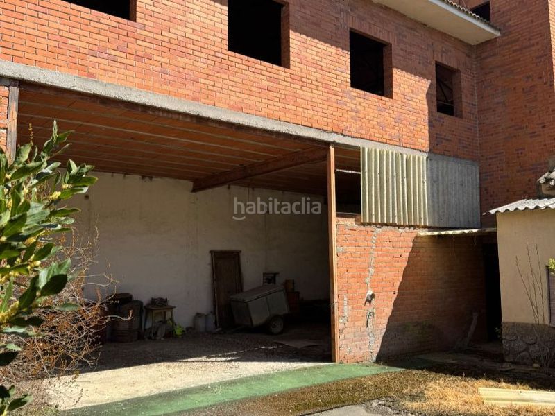 Foto ed4fab41-927d-46e0-bdc4-5877c2fde695. Casa a calle honda 4 a Magán