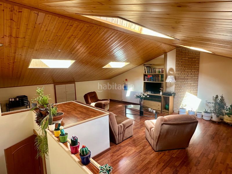 Foto 4849f76d-820a-4696-8961-9470fa922aa7. Casa adossada a carrer plana 23 a Campdevànol