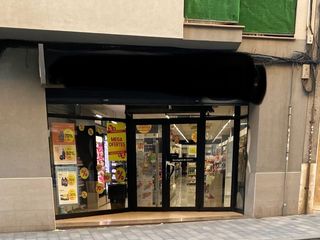 Lloguer Local Comercial a Lluís pascual roca  33. Local comercial 200 m² en sant boi – alto tránsito – ideal caden