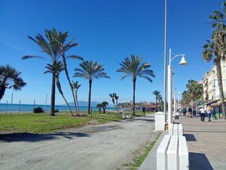 Pis a Calle sierra almijara 1. Piso en el centro del rincón cerca de la playa