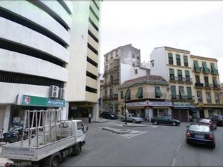Lloguer Aparcament cotxe a Carretería 105. Aparcamiento centro histórico. edificio macesa.