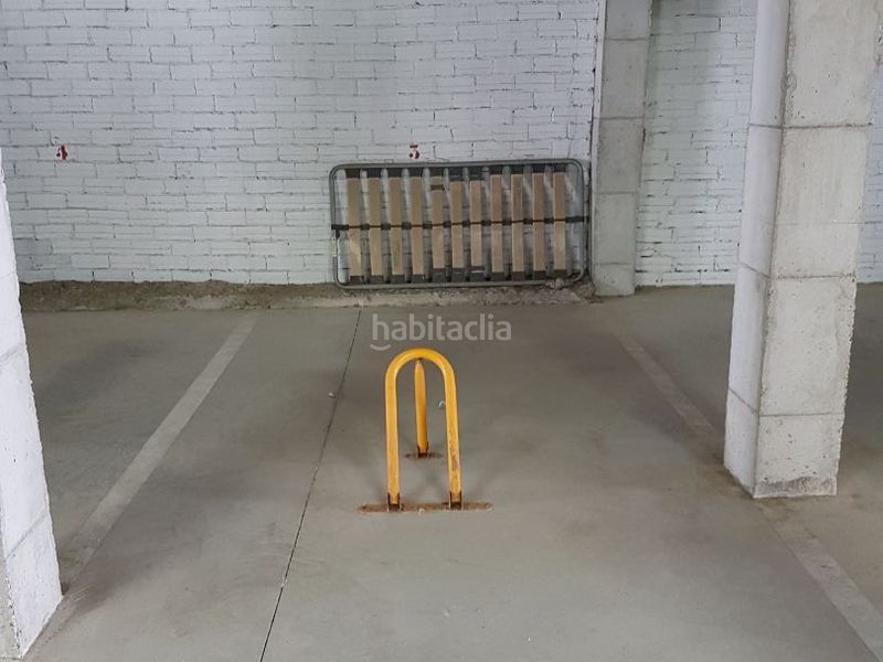 Foto 53a3cbf5-cc1d-4ae4-9474-8d8e9087bc15. Aparcament cotxe a avda/ riells 136 a Port - La Clota - Puig Sec Escala (L´)