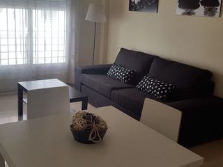 Affitto Appartamento in Calle presbítero samuel 12. Vivienda confortable y luminosa.