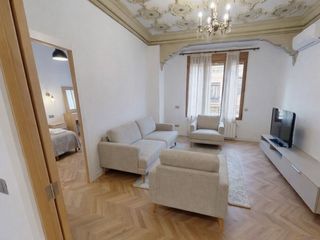 Etagenwohnung in Gran via germanias  11