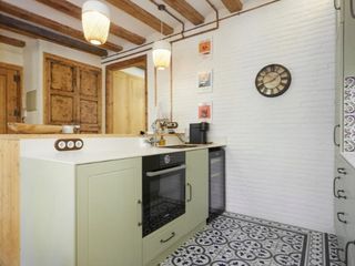 Miete Etagenwohnung in Calle la rambla 54. Se alquila piso reformado con mucho encanto