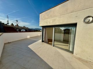 Dachwohnung in Joan amades  2. Ático con 85m2 + 110m2 de terraza todo exterior