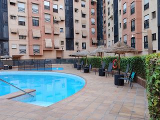 Piso en Periodista alberto machado cayuso 13. Luz y tranquilidad en parque almunia: piso con piscina y gimnasi