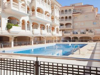 Penthouse in Arquitecto julian laguna 35. Ático premium con terraza privada y solarium, ascensor, piscina,