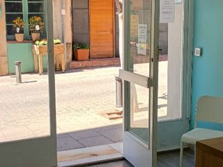 Traspàs Local Comercial a Carrer de mossèn jacint verdaguer 18. Traspaso centro de estética