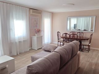 Location Appartement à Avinguda alcalde porqueres 73. Piso reformado y equipado para vivir