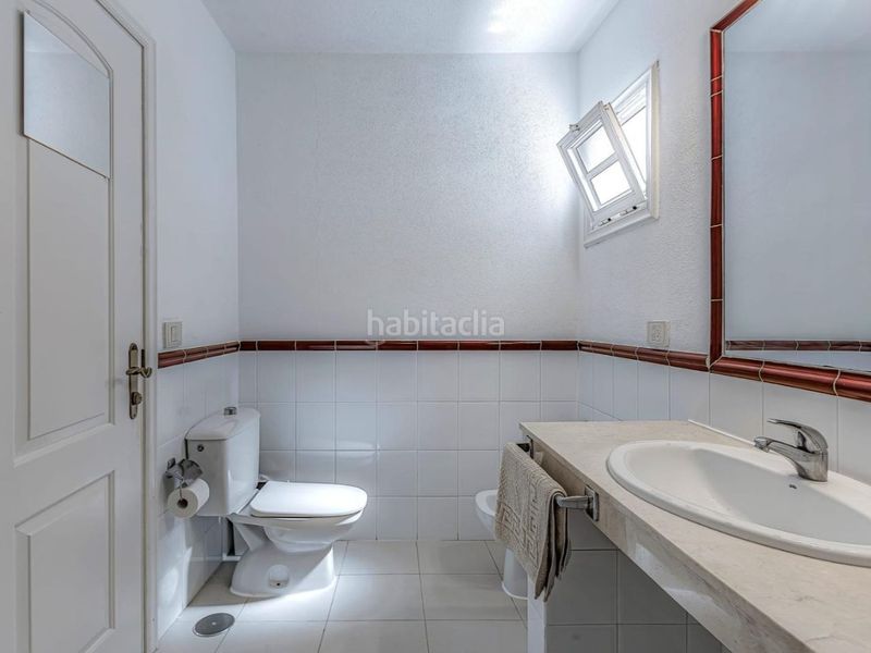 Foto 79e61f86-485a-4a87-b7d3-d4cd1c5ba784. Rent flat in baleares 16 in Torviscas Centro y Alto Adeje