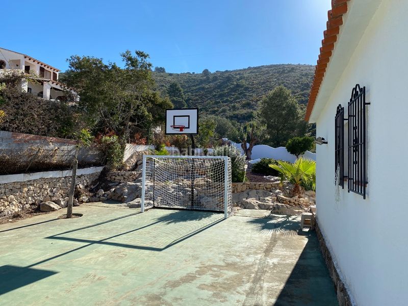 Foto b0c2ddb1-7ddb-4c36-98a6-2e18b9ee49eb. Alquiler chalet en calle puerto lumbreras 2 a 400 metros de la playa del portet, puede ir dando un paseo en Moraira