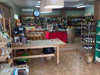 Traspàs Local Comercial a Passeig de l'ametlla 18. Traspaso tienda de alimentación tipo gourmet en l'ametlla del va