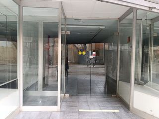 Lloguer Local Comercial a Sant sebastià 30. Local comercial premium de 140m2 al centre