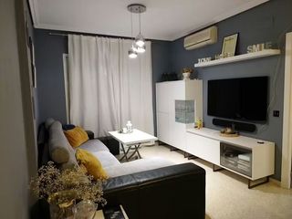 Miete Etagenwohnung in La puebla del río 1. Gran oportunidad en recinto privado con zonas comunes