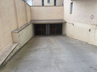 Lloguer Aparcament cotxe a Passeig de l'havana 11. Parking zona sant andreu
