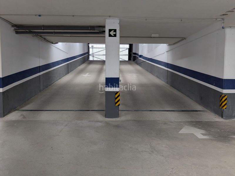 Foto c4b0bf42-c3e8-4935-b068-ca6cb86979f1. Aparcament cotxe a suïssa 7 a La Punta Valencia