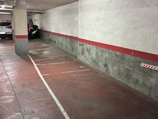 Autoparkplatz in Viladomat 148. Plaza de parking en calle viladomat, 148