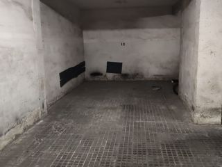 Parking coche en Sostres 1. Gran oportunitat !  plaça de pàrquing en venta a la salut (barce