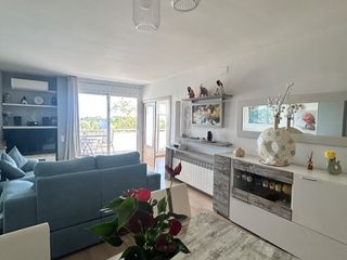 Flat in Carrer del molí de vent 0. Espectacular piso reformado.  piso en la zona de moli de vent 11