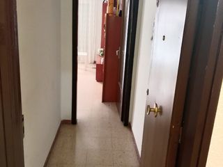 Etagenwohnung in Nord 11. 85 m' construidos, 3 habitaciones, 1 baño, balcón, segunda mano/