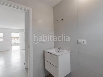 Foto 02345cb1-26b4-461f-babb-5e0f7d8d199a. Piccolo appartamento in carrer punta ballena 13 in Calvià