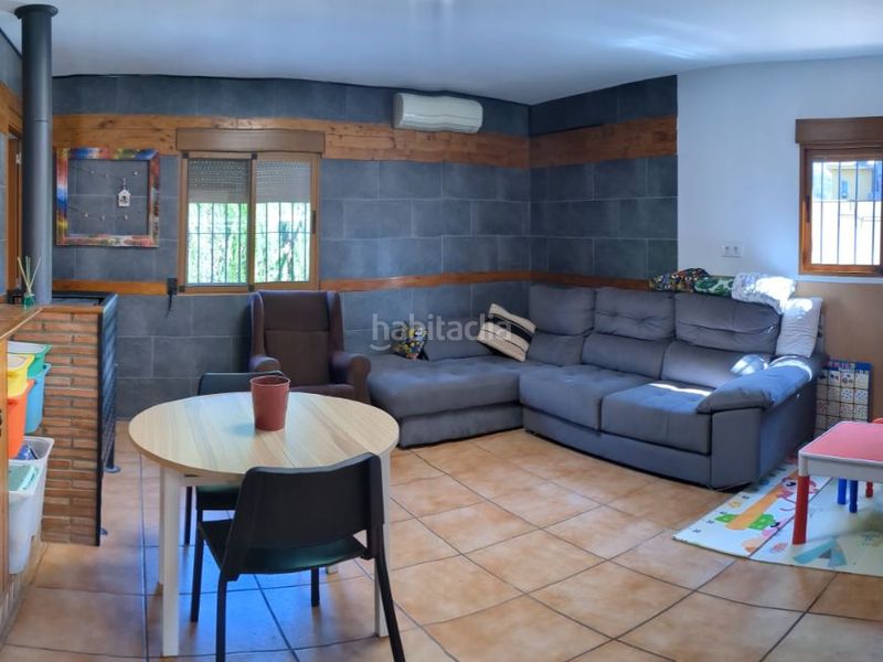 Foto 72c32ee9-f243-4772-8804-1c10a54195b2. Xalet a calle venezuela 3 a Los Pinares-La Masia Bétera