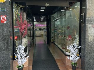 Transfer Business premise in Carrer de sant cugat 6. Local céntrico muy transitado