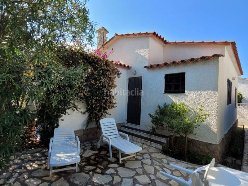 Foto 117092d3-b006-4ff9-a9d2-5ba9951be523. Casa a ventalló 15 a Riells Escala (L´)