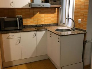 Alquiler Piso en Carrer de sant ramon 27. Directo propietario. apartamento luminoso ideal para un persona
