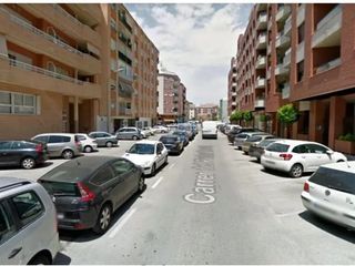 Local Comercial a Pintor llorens  50. Local comercial con opción a hacer vivienda