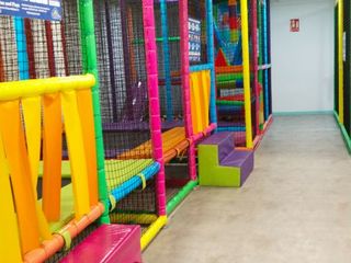 Traspàs Local Comercial a Francesc suau  18. Parque infantil