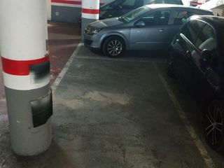Lloguer Aparcament cotxe a Carrer de la mare de déu dels àngels 8. Plaza de parking 11m² en zona olimpo – fácil acceso, puerta auto