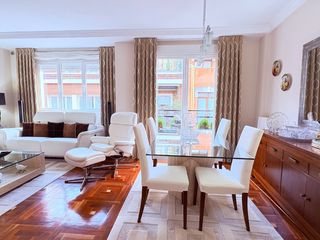 Pis a Garcilaso 7. Piso exterior y luminoso en plaza de olavide barrio trafalgar