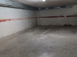Lloguer Aparcament cotxe a Eres altes 6. Parking fácil aparcamiento