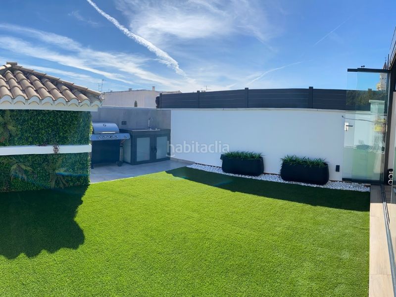 Foto 3b8d83e5-8980-491c-9872-44707390ee39. Piso en estacion de tranvias 1 piso 2ª planta de 70 m² con espectacular terraza privada 60 m² y pérgola bioclimática junto al metro – garaje, trastero y piscina en Gabias (Las)