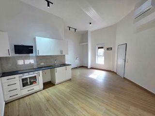 Loft en Carrer del degà martí 4. Fantástico loft céntrico