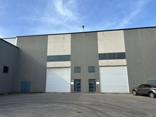 Miete Fabrikhalle in Carrer del mas d'en colom  5. Nave industrial de 2.000 m² en perfecto estado