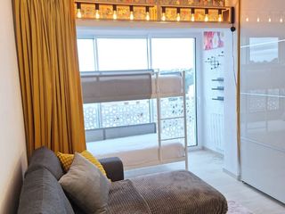 Àtic a Lleida 35. Vendo estudio reformado con vistas a l'escala.