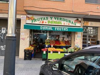 Local Comercial a San valeriano  20. Local 220m2 con salida de humos. rentabilidad inmediata en c/san
