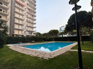 Pis a Avinguda vila de madrid 43. Espectacular piso en blanes con vistas preciosas