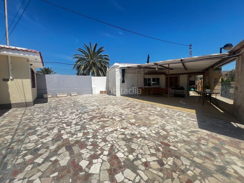 Foto a9d7d2b7-e376-4006-9fa2-03977b5fc4c3. Xalet a calle forcall 16 a Pueblo Español-Coveta Fumá Campello (el)