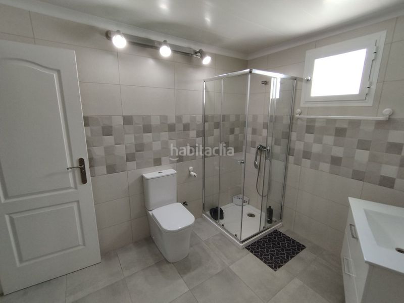Foto e344aac0-d799-4c84-b3c7-8c4b26f7a75a. Xalet a calle forcall 16 a Pueblo Español-Coveta Fumá Campello (el)